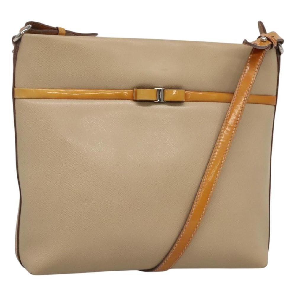 Salvatore Ferragamo Shoulder Bag Leather Beige Silver Auth 118188